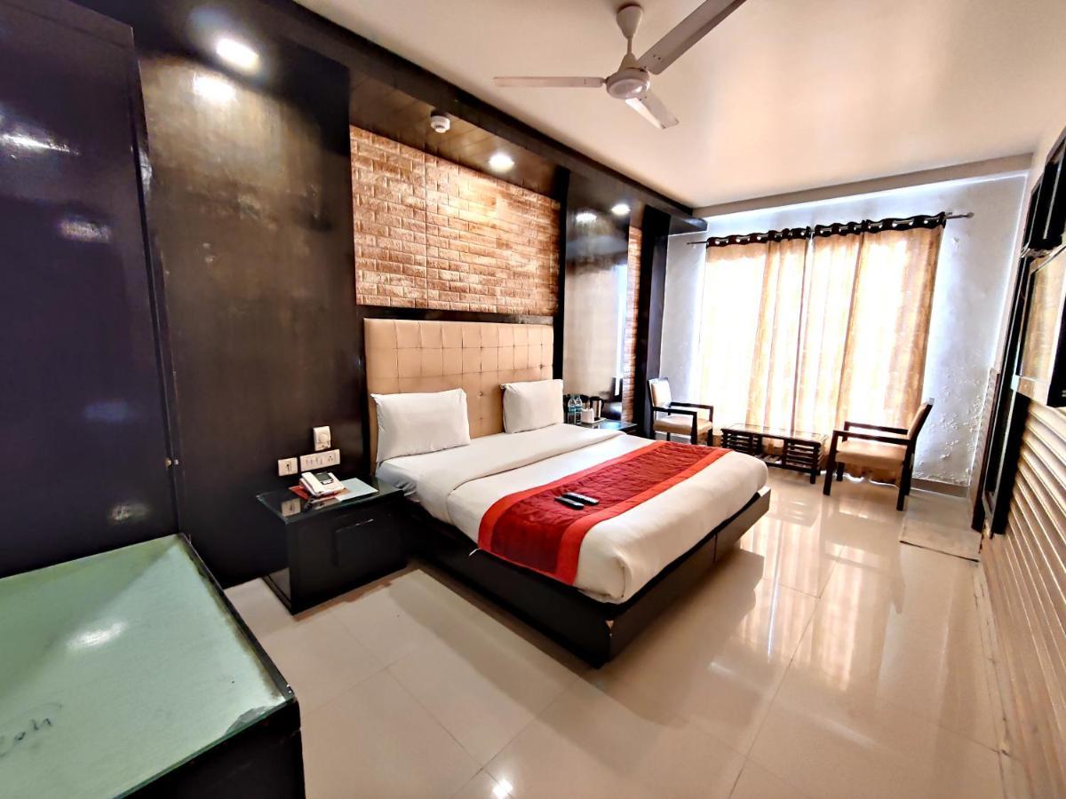 Hotel Delhi Pride, Karol Bagh Exterior photo