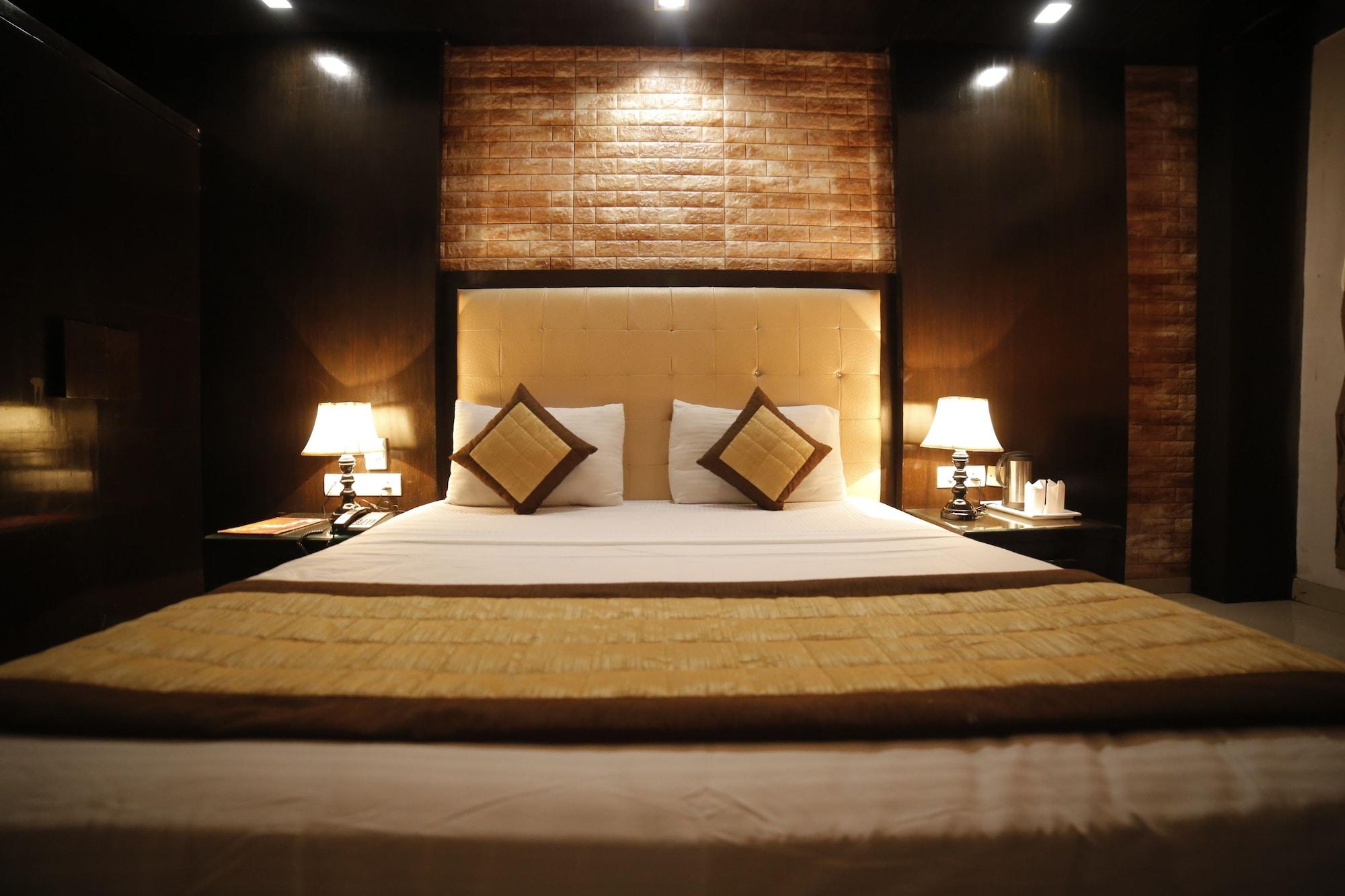 Hotel Delhi Pride, Karol Bagh Exterior photo