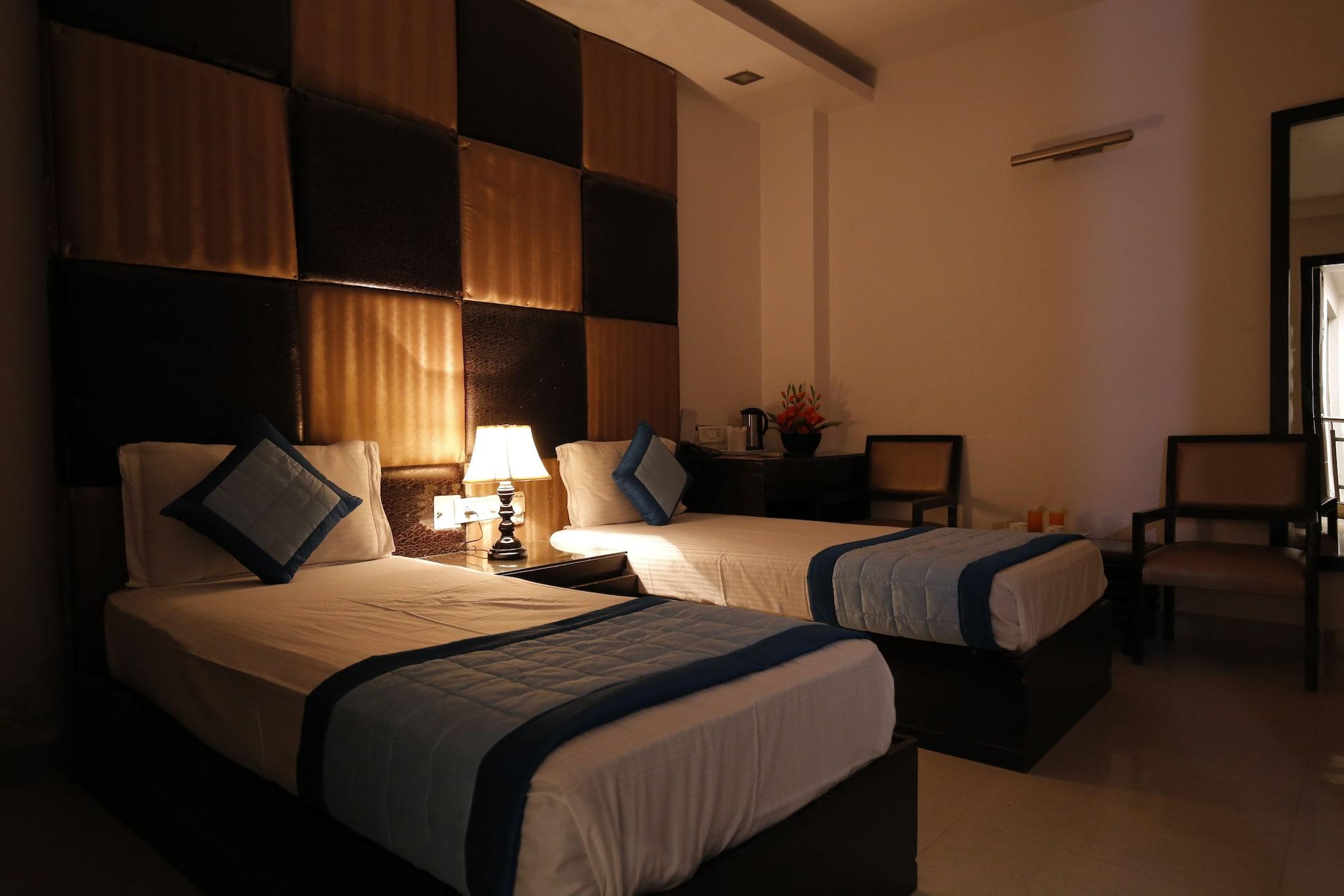 Hotel Delhi Pride, Karol Bagh Exterior photo