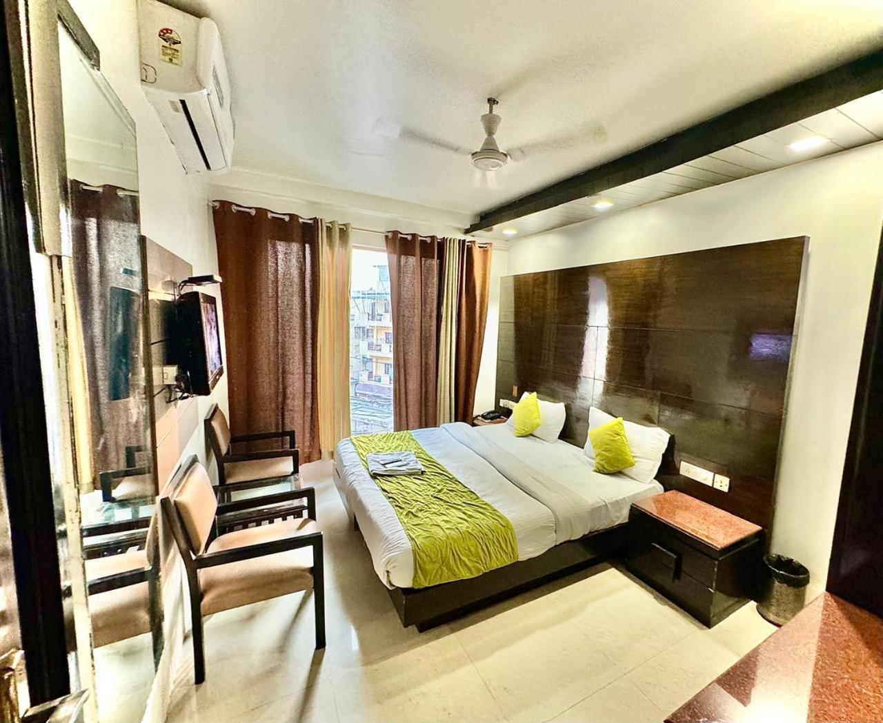 Hotel Delhi Pride, Karol Bagh Exterior photo