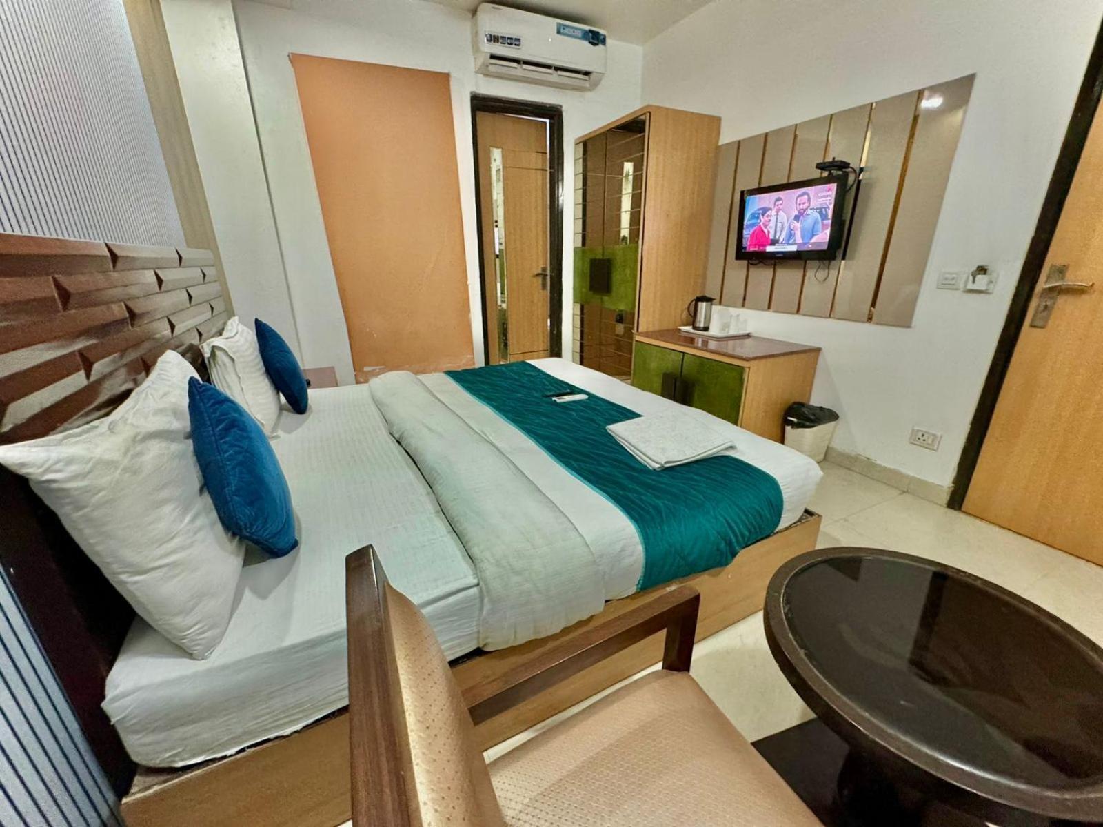 Hotel Delhi Pride, Karol Bagh Exterior photo