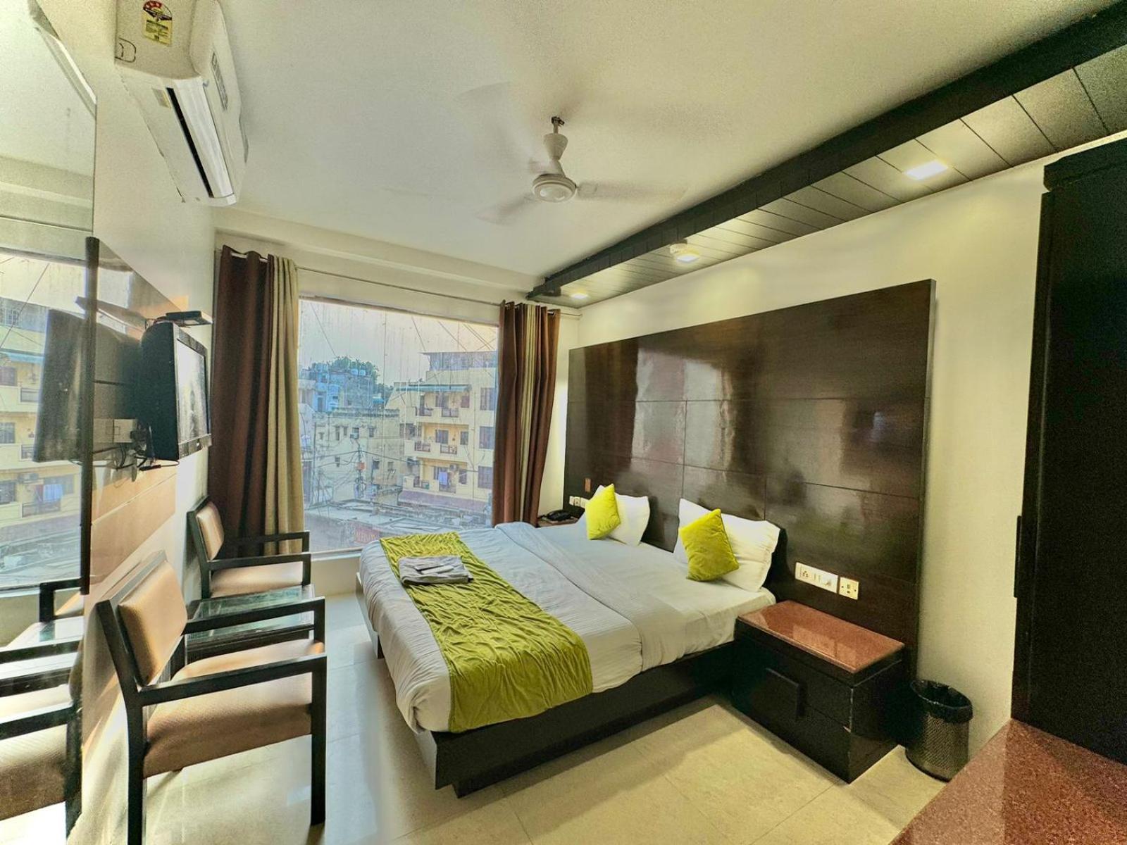 Hotel Delhi Pride, Karol Bagh Exterior photo